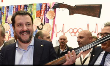 Ministri italian Salvini: Italianët duhet të mbrohen, armatosja hapi i parë