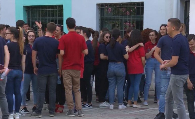 MATURA 2018/ Miratohen KUOTAT dhe TARIFAT për studentët e rinj në Universitetin e Tiranës (FOTO)