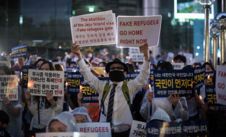 MBËRRITJA E REFUGJATËVE/ 500 mijë koreano-jugor PETICION: Duam të largoheni menjëherë