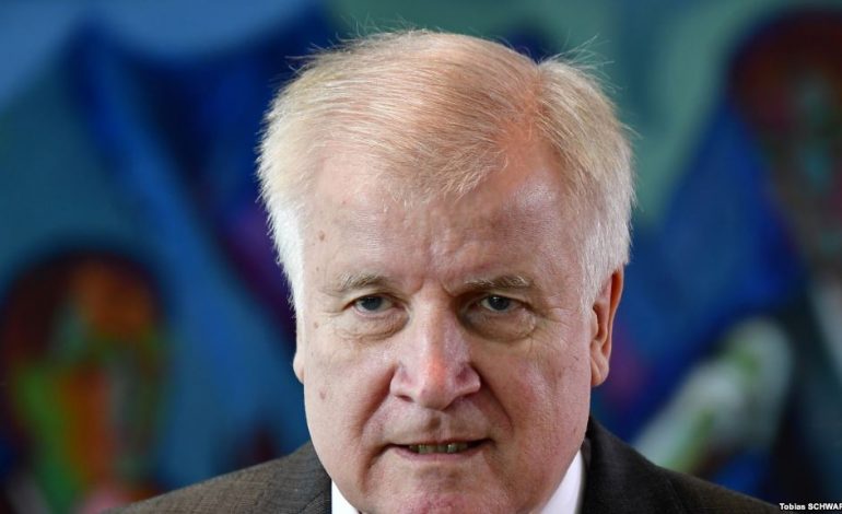 Ministrit gjerman i kërkojnë dorëheqje pas vetëvrasjes së azilkërkuesit