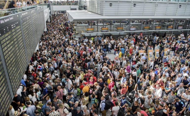 E FUNDIT/ Mbyllet aeroporti i Mynihut. Arsyeja lidhet me…