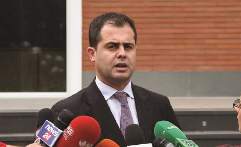 Vendimi i Gjykatës për Elvis Roshin/ Deputeti i PD: Po çfarë vetting thoni, ky është banditing