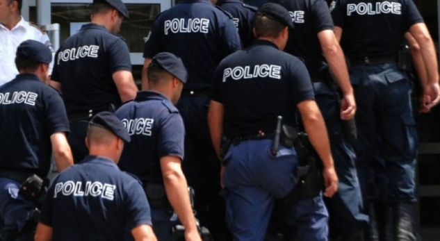 Para pezullimit 94 zyrtarë policie, aktiv në punë dhe përfitues të…