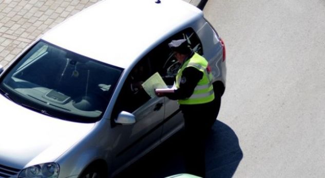 Sulmohet me thikë polici rrugor, arrestohet agresori