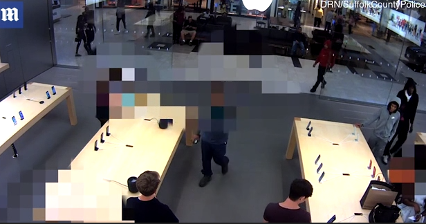 “Skifterët” vjedhin 21 iPhone 8 dhe iPhone X para syve të punonjësve (VIDEO)