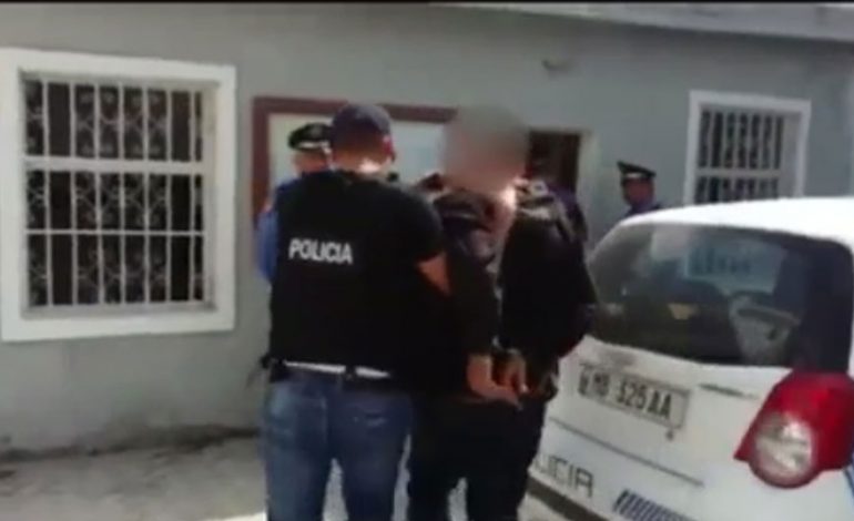 Arrestohet 44-vjeçari nga Skrapari/ I dehur “TAP” SHERR me policinë e shtetit, dëmtoi mjetin dhe…
