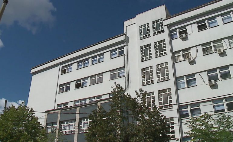 PRANIMET NË UNIVERSITETE/ Ja kush janë KUSHTET për tek Ekonomiku dhe Gjuhët e Huaja. Mesatarja…