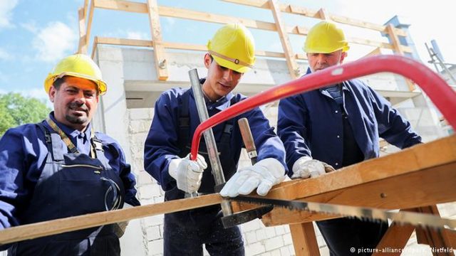 Ballkani, 600 mijë vende pune por ende larg dyerve të Bashkimit Europain