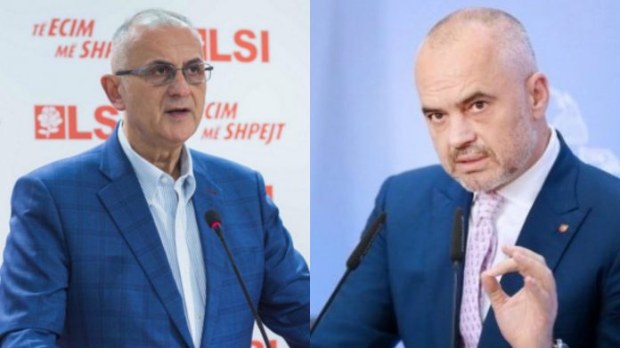 REFORMA NË SHËNDETËSI/ Vasili në FB: Kur flet edhe kryebojaxhiu për spitalet. O ministra boll…