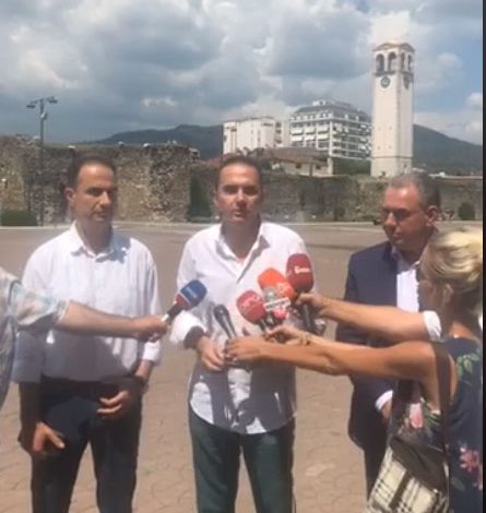 Denoncimi i PD: Makina e dhëndrit të Qazim Sejdinit u dogj nga bandat, Policia fshehu ngjarjen