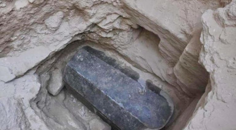 Misteri rreth Aleksandrisë në Egjipt, zbulohet sarkofagu i madh. Ja cilës periudhë i përket