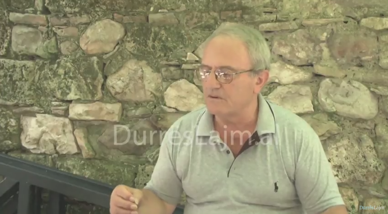 Shkrimtari durrsak, DHURATË TË VEÇANTË bashkëshortes në përvjetorin e martesës (VIDEO)