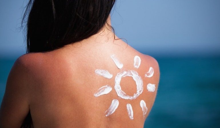 ALARMI I KANCERIT TË LËKURËS/ Dermatologët: Shqiptarët duhet të kujdesen. Dielli i verës…