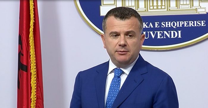 NDALIMI I KREUT TË PD GRAMSH/ Balla: PD e cilësoi ngjarjen si “sulm politik”, shihni pamjet dhe…