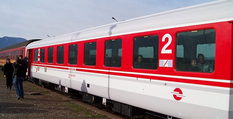 Treni i ri i linjës TIRANË-DURRËS/ Ja sa euro do të jetë çmimi i biletës