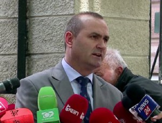 AUDIOPËRGJIMI I ISH-KREUT TË KQZ-së/ Deputeti i PS, Manja: Hajde shantazh hajde. Vetëm Basha di t’i bëjë kto