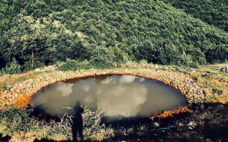 FOTO: E njihni këtë mrekulli me emrin Gjoçaj në Dibër?