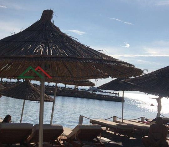 PAMJE NGA SARANDA/ Plazhet FANTASTIKE kanë mbetur “bosh”. Çmimet janë… (FOTO)