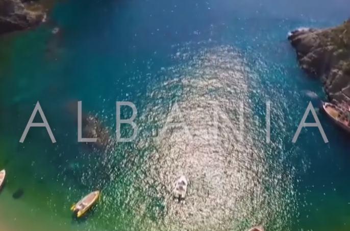 VIDEO: 7 milionë njerëz në botë sapo panë MREKULLITË SHQIPTARE. Blogu i famshëm nxjerr pamjet
