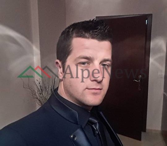 OFICERI I FORCAVE TË NATOS VETËHELMOHET/ Postimi i trishtë një ditë më parë: Asnjeri nuk erdhi për kafe… (FOTO)