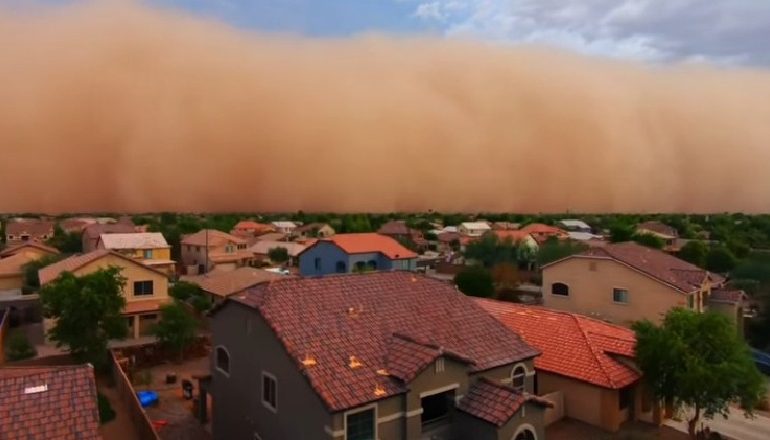 Stuhia godet qytetin, pamje të frikshme nga spektakli natyror në SHBA (VIDEO)