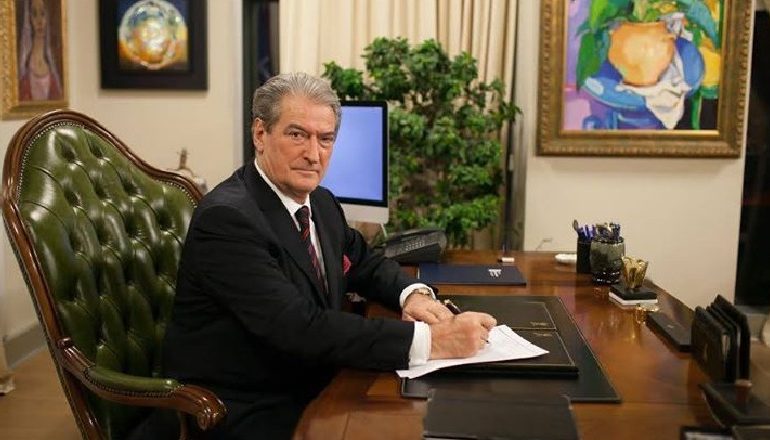 SHEMBJA E URËS NË GENOVA/ Ish-kryeministri Berisha: Ngushëllime për jetët e humbura, ka edhe shqiptarë…