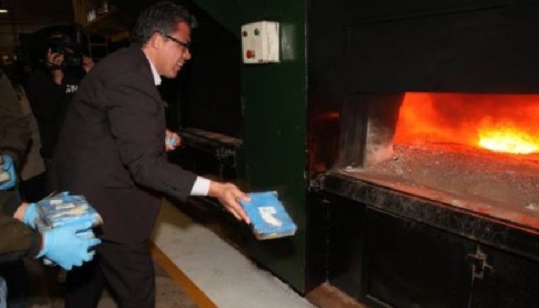 NDODH NË ARGJENTINË: Digjen 389 kilogramë kokainë e gjetur në Ambasadën Ruse