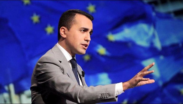 KËRCËNON zëvendës kryeministri i Italisë Luigi Di Maio/ Do të pezullojë fondet e BE-së për emigrantët