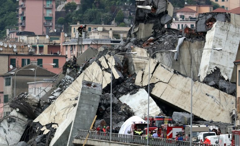 Nuk ka paqe për Genovan, zjarr në një nga fabrikat e evakuuara nën urën Morandi