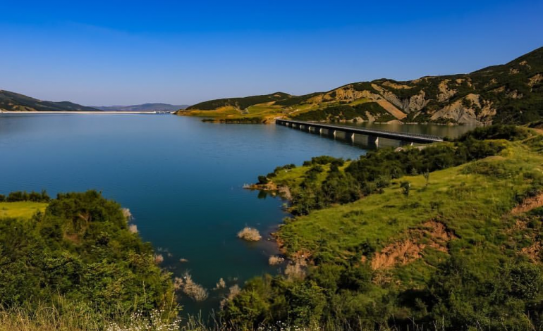DESTINACIONI “GRAMSH”/ FOTO: Piknik në liqenin e Bënjës dhe kaq të duhet të mahnitesh…