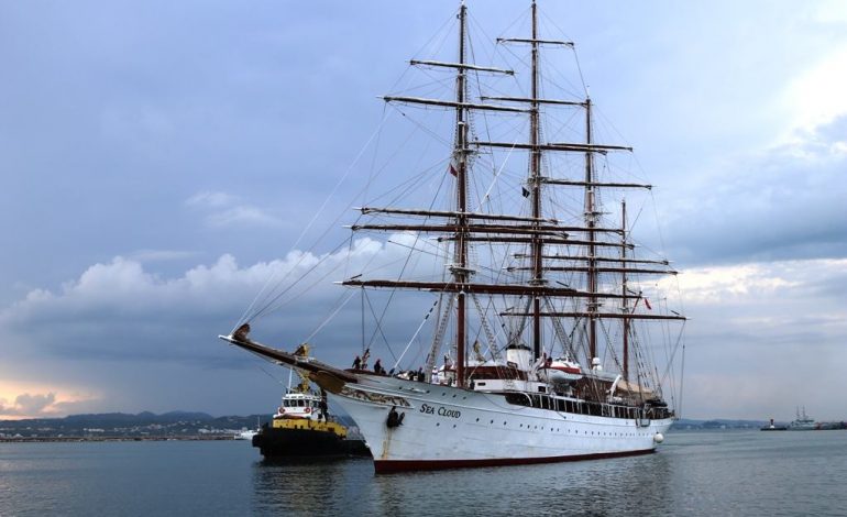 VIZITA E VELIERËS NË DURRËS/ FOTO: “Sea Cloud” për herë të tretë në detin Adriatik