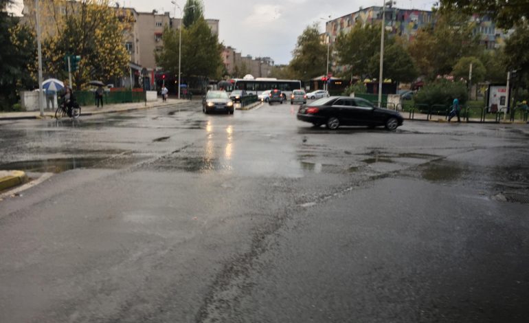 IKU VAPA ME “GUSHTIN”? Si u “zgjua” TIRANA sot me reshje shiu (FOTO)
