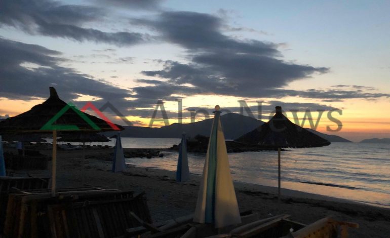 SOT NË VLORË/ Pamjet PËRRALLORE që vijnë nga qyteti. Shiu i lë vend perëndimit fantastik (FOTO)