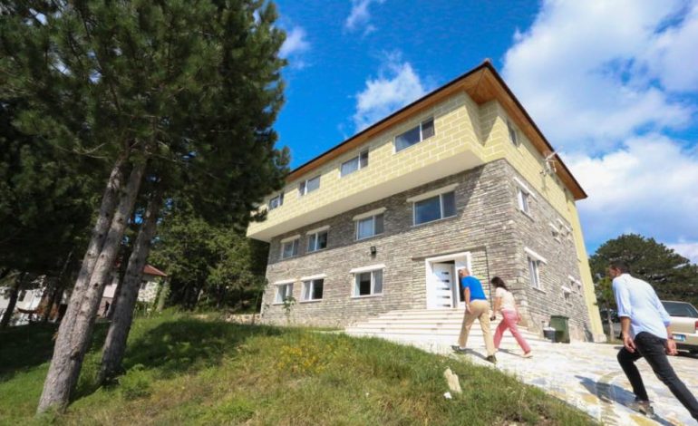 DESTINACIONI “QAFSHTAMË”/ Ndërhyrjet dhe LEHTËSIRAT e sipërmarrjes rrisin INVESTIMET