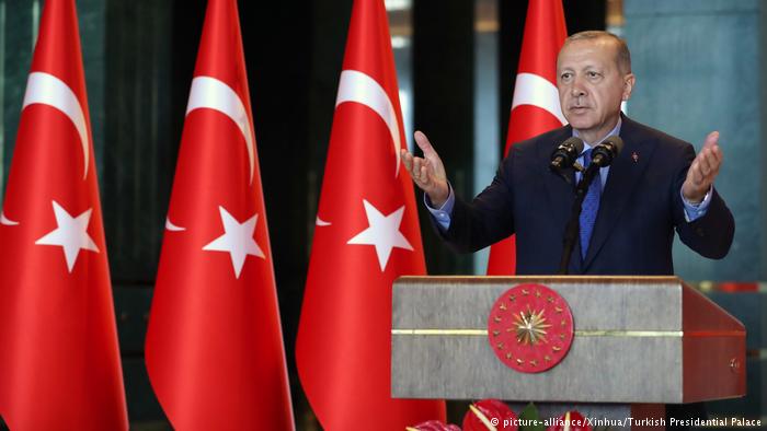TENSIONET WASHINGTON-ANKARA/ Erdogan shpall “bojkotimin” e aparateve elektronike nga SHBA