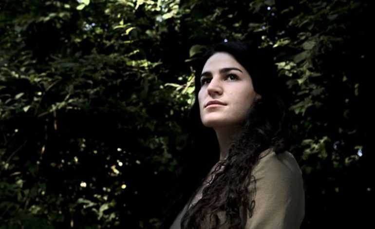 U dhunua në rrugë nga një mashkull, studentja franceze: Mjaft heshtëm