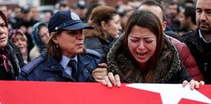 SULMET TERRORISTE NË TURQI/ Gjykata dënon përjetë atentatorët