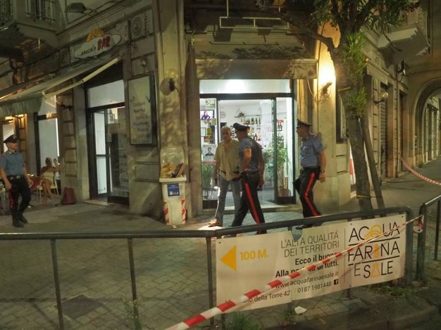 ATENTAT NDAJ SHQIPTARIT NË LOKAL/ Detajet: Si i gjuajtën me plumb në këmbë teksa…