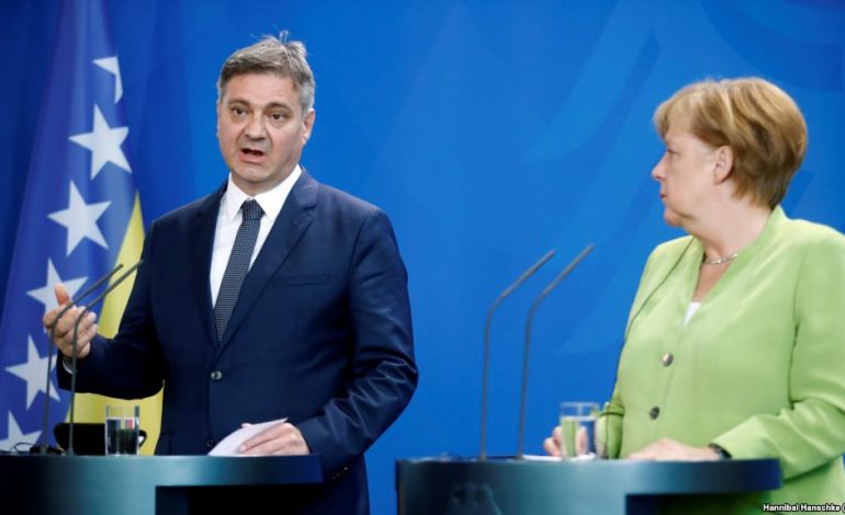 “RISHIKIMI I TERRITOREVE”/ Merkel: Nuk ka ndërrim të kufijve në Ballkan