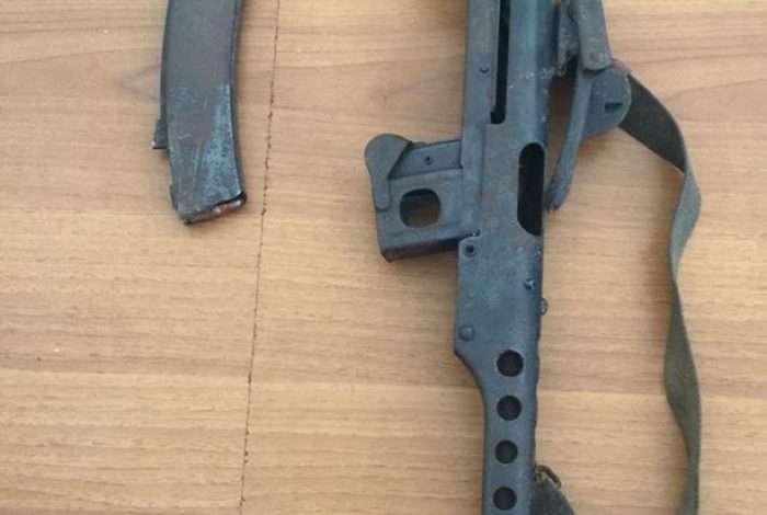 NDODH NË SHIJAK/ Lëvizte me armë zjarri me vete. Ja si ra në “kurthin” policisë 52 vjeçari (EMRI)