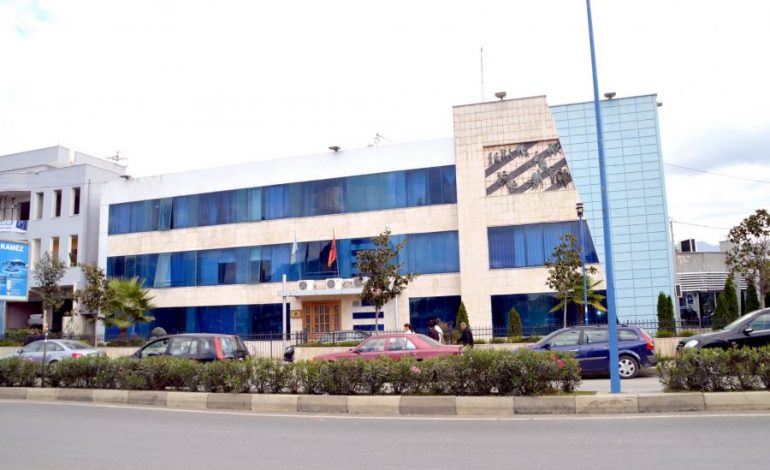 AKSIDENTI TRAGJIK ME DY TË VDEKUR/ Reagon Bashkia Kamëz: Ngushëllime familjarëve por media gënjeu për…