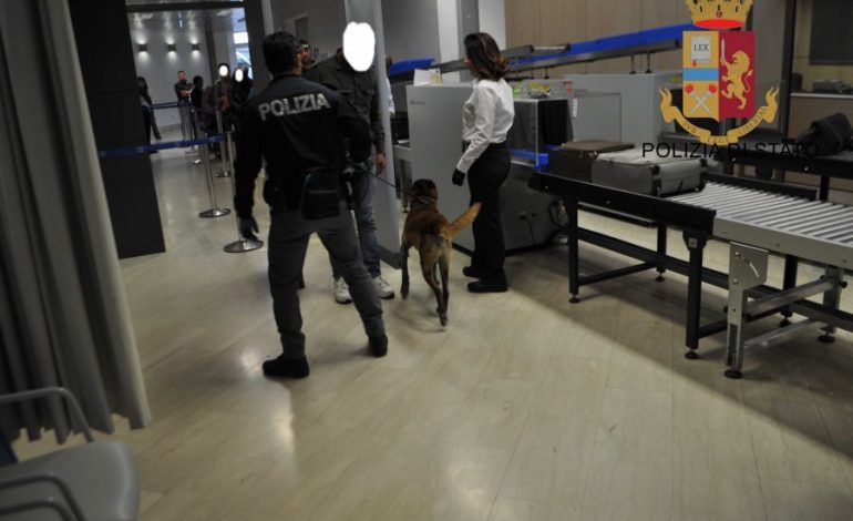ARRESTOHET 23 VJEÇARI/ Kërkohej në Gjermani për vrasje. U ndalua teksa po udhëtonte drejt…