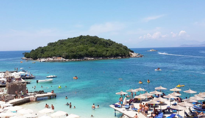 FOTO: Pamjet mahnitëse nga KSAMILI. Aty ku TRE ishuj bëhen “bashkë” për të krijuar…