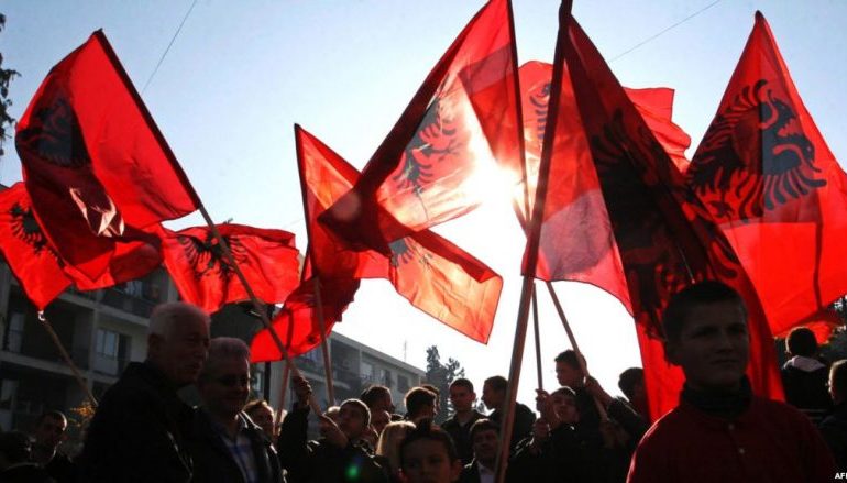 “LISTA E KUQE” PËR LUGINËN E PRESHEVËS/ Serbia ndalon hyrjen e qytetarëve me pozita të larta