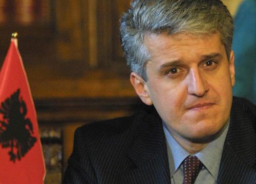 KRYEMINISTËR NË MOSHË 29 VJEÇARE/ Intervista e Mjakos në ’99, çfarë thoshte pasi humbi ndaj Nanos