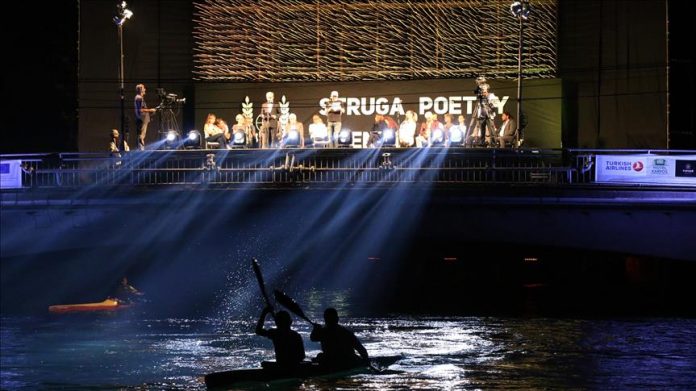 MBRËMJA STRUGANE E POEZISË/ Pjesëmarrës edhe poetë shqiptarë
