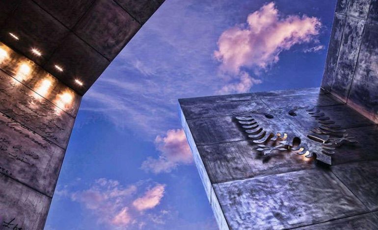 RISTRUKTURIMI/ FOTOT: Ja si duket monumenti i “PAVARËSISË” pas ndërhyrjeve