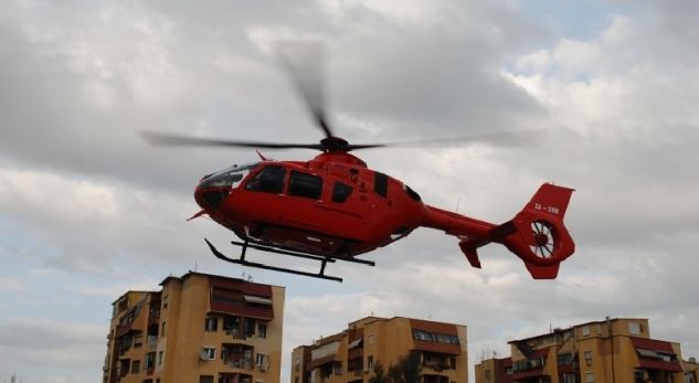 PIU ILAÇET E TENSIONIT TË GJYSHES/ 4 vjeçarja sillet me HELIKOPTER në urgjencë