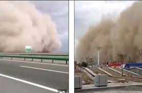 Stuhia gjigante e rërës “pushton” qytetin kinez
