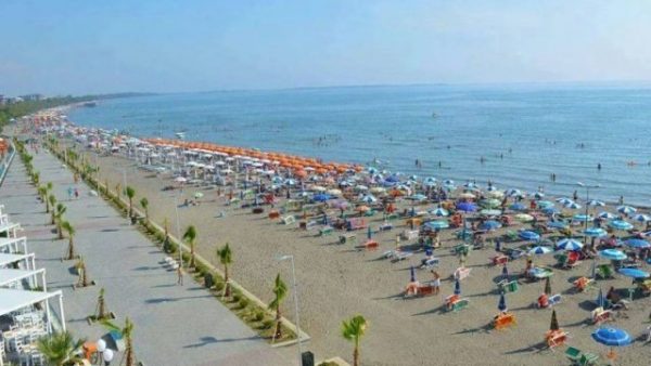 Bregdeti i Shëngjinit, ndër destinacionet më të preferuara edhe në këtë sezon turistik